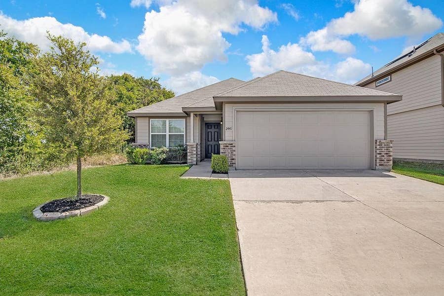Property photo for 2441 Bear Oak Drive, Fort Worth, TX