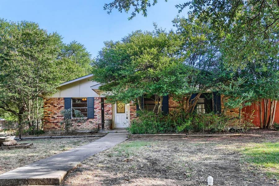Property photo for 1309 Whitehall Drive, Plano, TX
