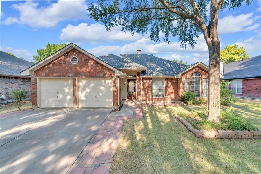 Property photo for 7449 Bear Lake Drive, Fort Worth, TX