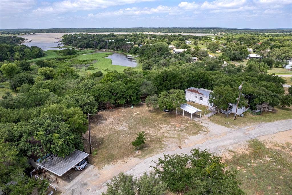 3030 Captains Cove, May, TX 76857