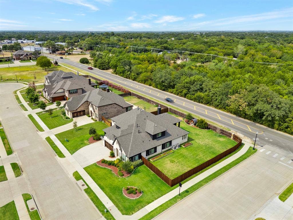 2600 Gavin Drive, Mansfield, TX 76063 2600 Gavin Drive, Mansfield, TX 76063