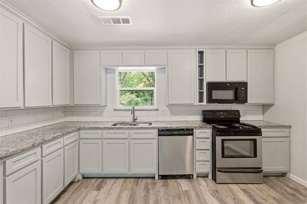 103 #A Calhoun Bend, Azle, TX 76020 103 #A Calhoun Bend, Azle, TX 76020