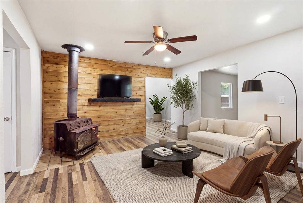 103 #A Calhoun Bend, Azle, TX 76020 103 #A Calhoun Bend, Azle, TX 76020