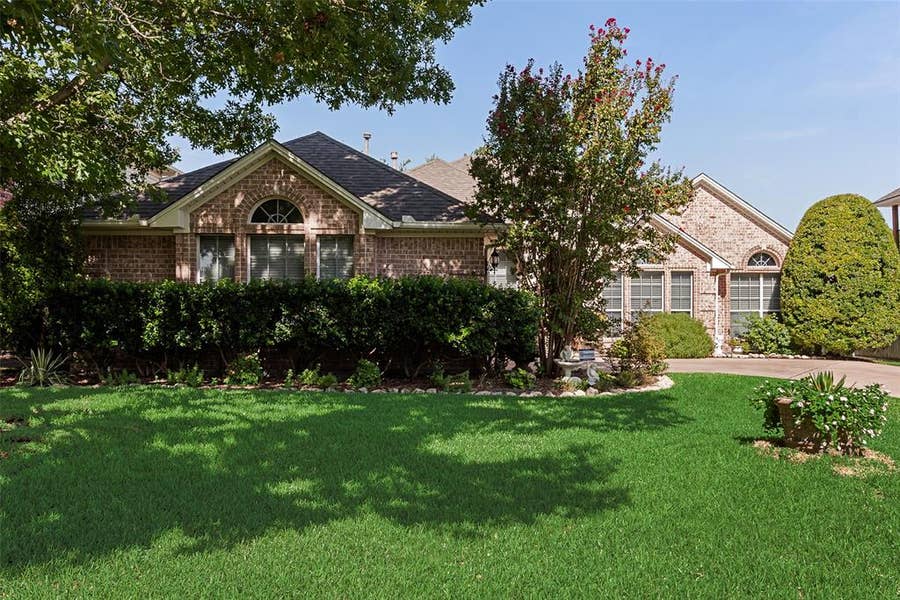Property photo for 6312 Southern Hills Drive, Fort Worth, TX