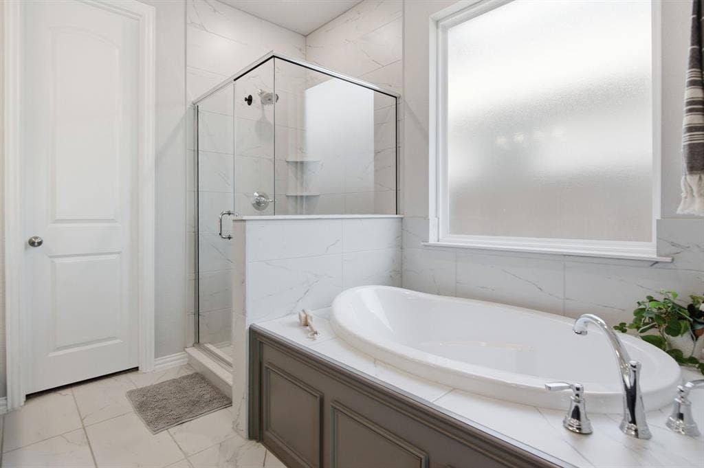 910 Winter Cherry Lane, Haslet, TX 76052