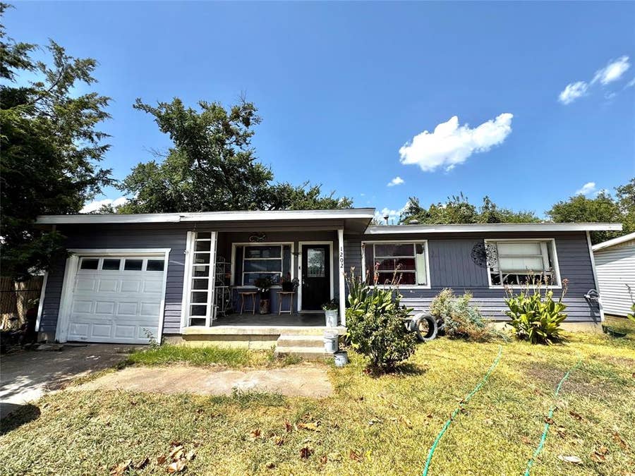 Property photo for 1202 Huddleston Drive, Grand Prairie, TX