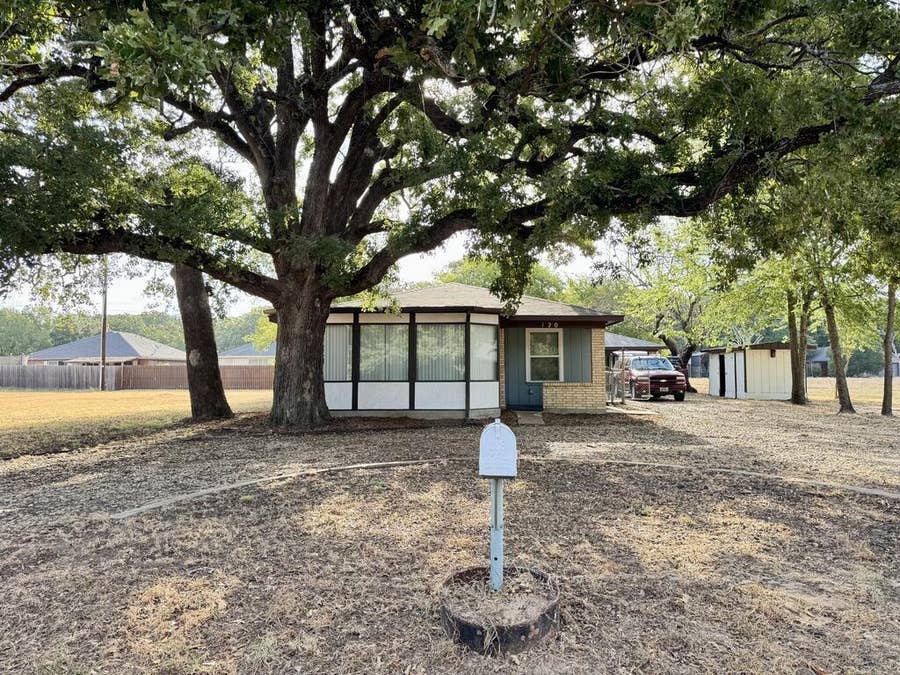 Property photo for 120 Nautical Road, Gun Barrel City, TX