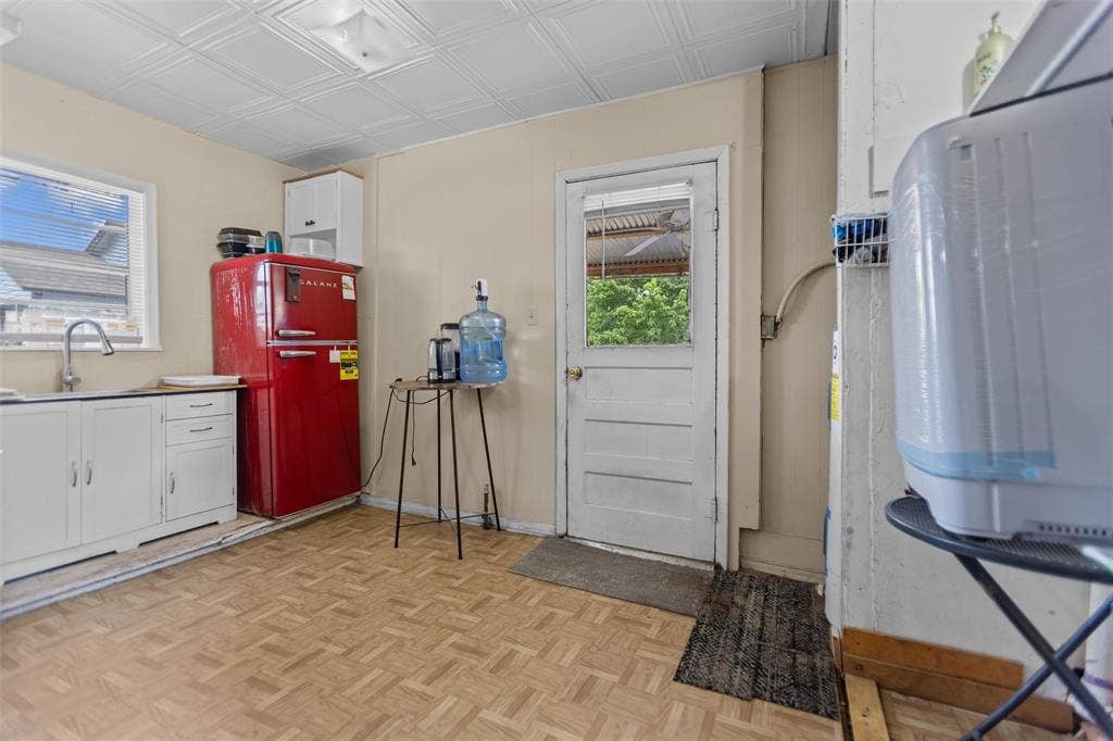 606 N Needmore Street, Athens, TX 75751 606 N Needmore Street, Athens, TX 75751