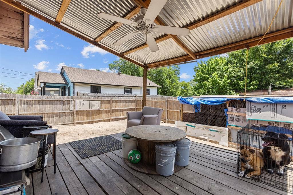606 N Needmore Street, Athens, TX 75751 606 N Needmore Street, Athens, TX 75751