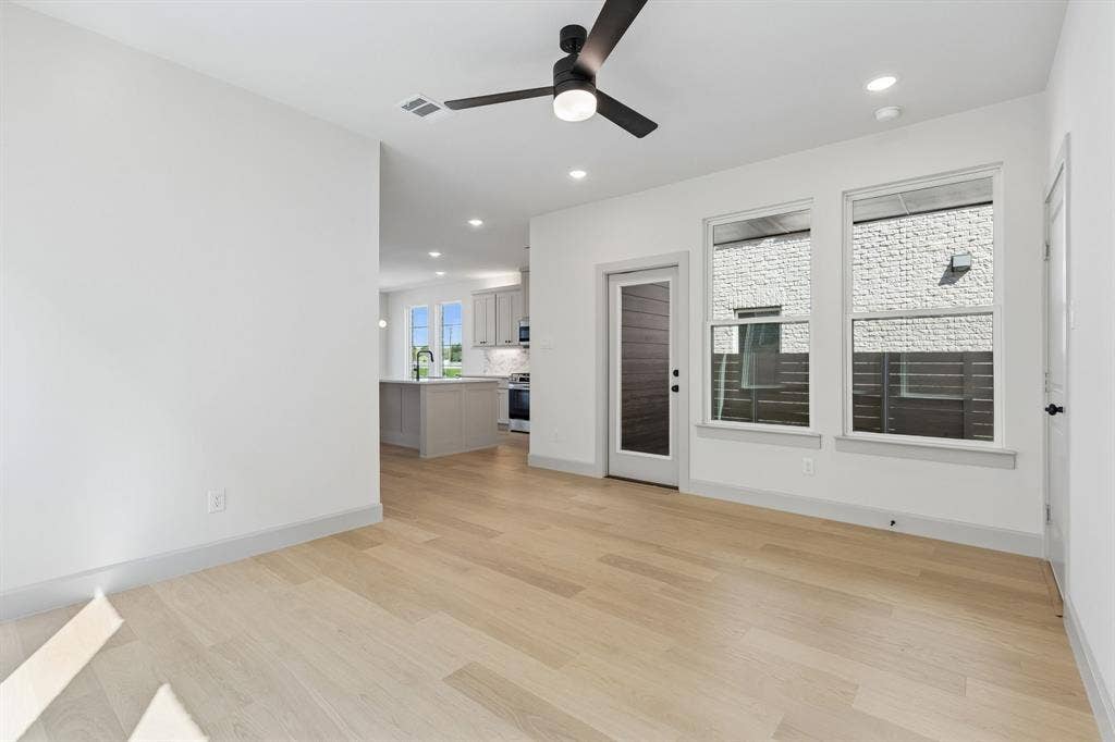 3716 Malamute Run, McKinney, TX 75071 Your new family room offers a wonderful space for family gatherings.