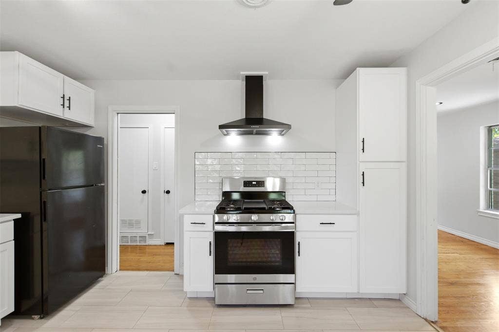 10243 San Juan Avenue, Dallas, TX 75228 10243 San Juan Avenue, Dallas, TX 75228