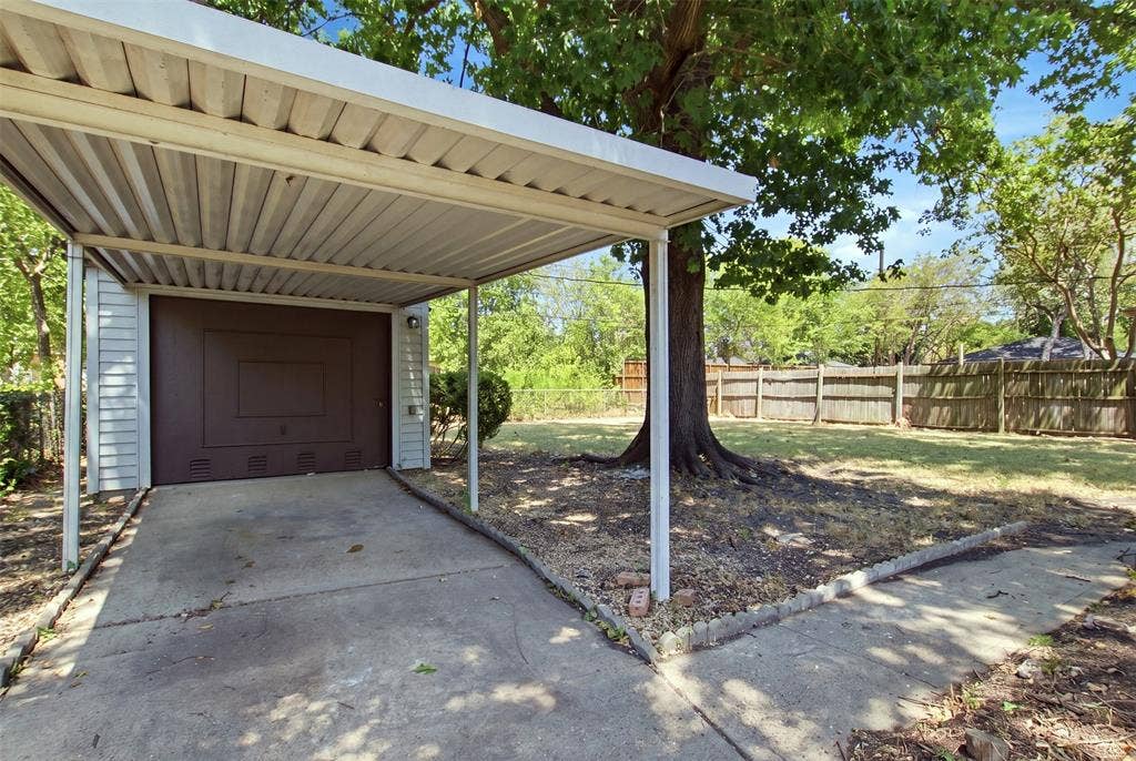 10243 San Juan Avenue, Dallas, TX 75228 10243 San Juan Avenue, Dallas, TX 75228