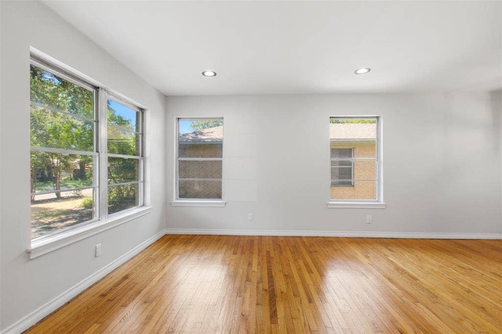 10243 San Juan Avenue, Dallas, TX 75228 10243 San Juan Avenue, Dallas, TX 75228