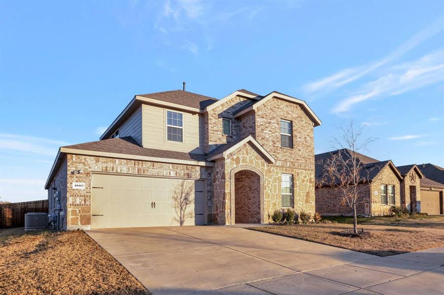 Property photo for 1007 Hitchin Post Way, Princeton, TX