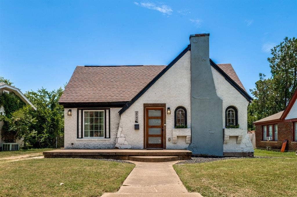 2744 Catherine Street, Dallas, TX 75211 2744 Catherine Street, Dallas, TX 75211