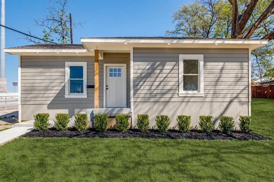 Property photo for 1023 Church Street, Dallas, TX