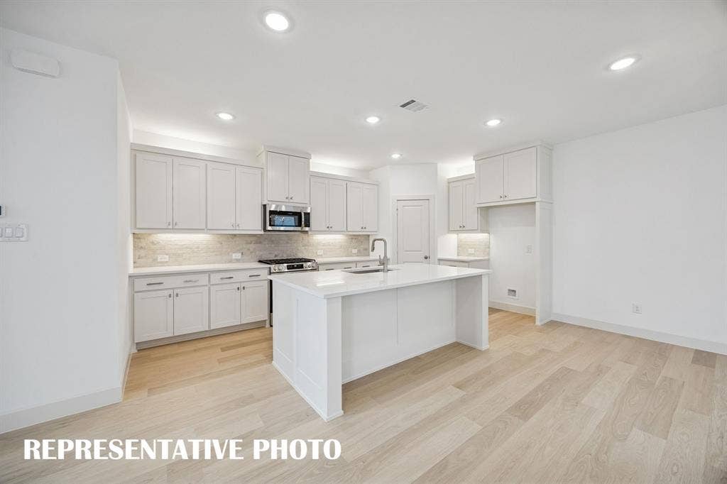 3737 Homer Court, McKinney, TX 75071 Featuring ample storage and prep space combined with beautiful finishes, this dream kitchen is all that you have been searching for! REPRESENTATIVE PHOTO