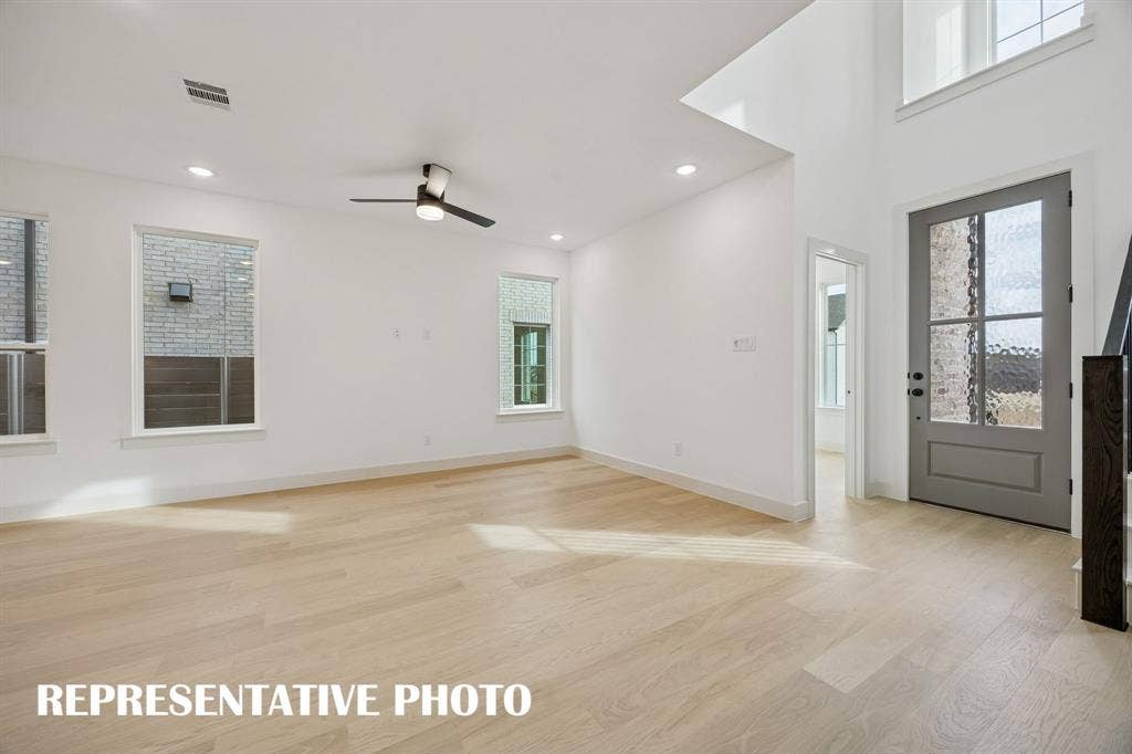 3737 Homer Court, McKinney, TX 75071 Welcome into your beautiful, new dream home! REPRESENTATIVE PHOTO