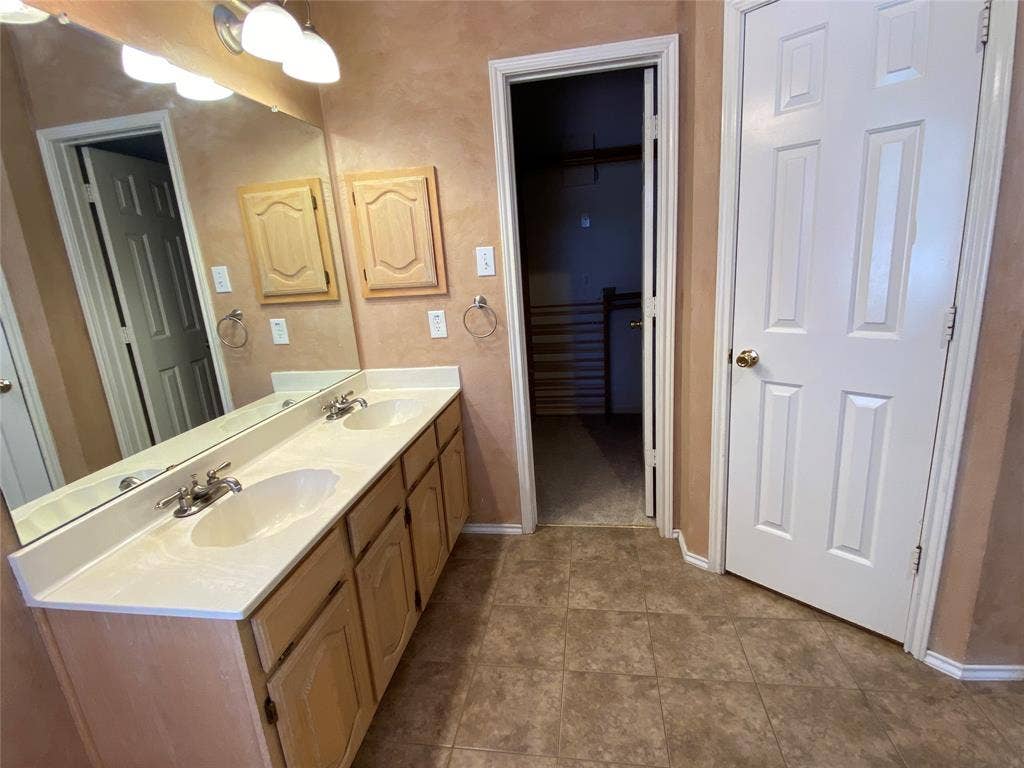 Dual Sinks