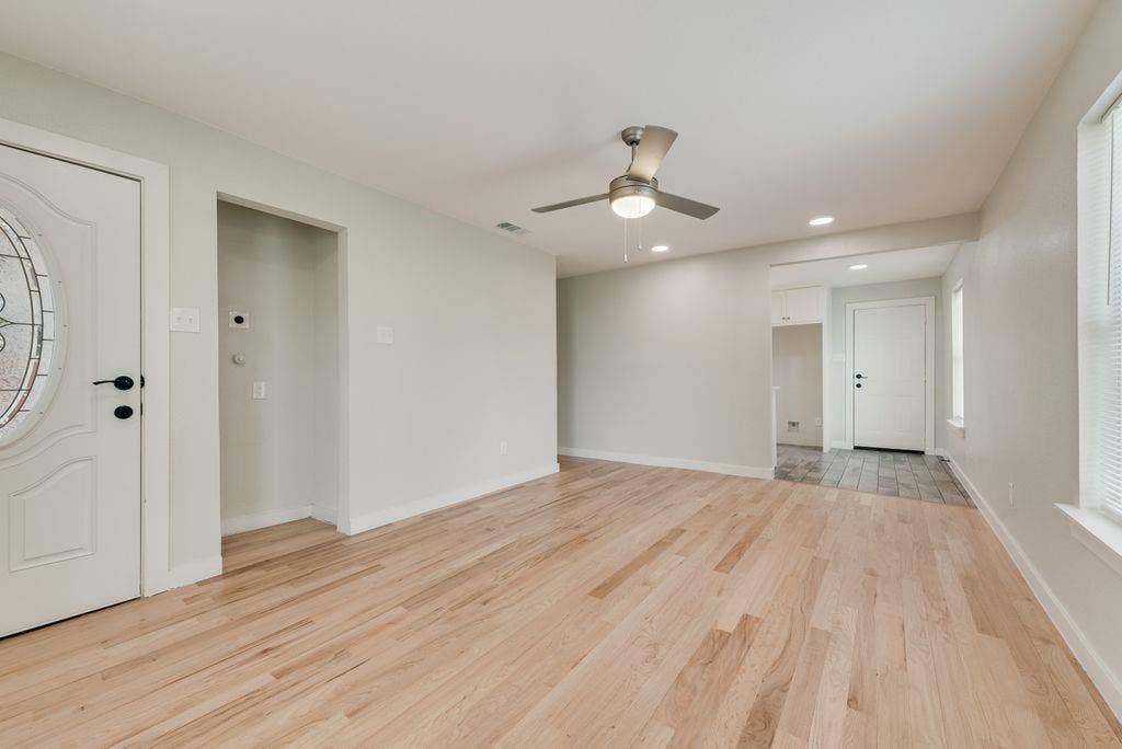 307 N 4th Street, Crandall, TX 75114 307 N 4th Street, Crandall, TX 75114