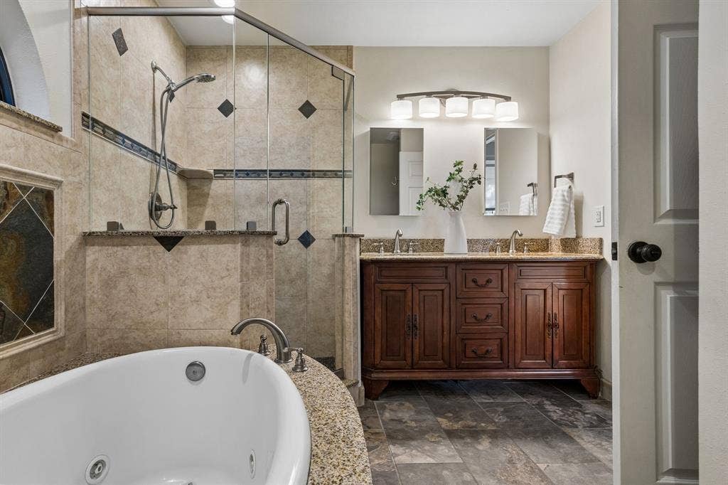 1015 Sandy Creek Drive, Allen, TX 75002 1015 Sandy Creek Drive, Allen, TX 75002