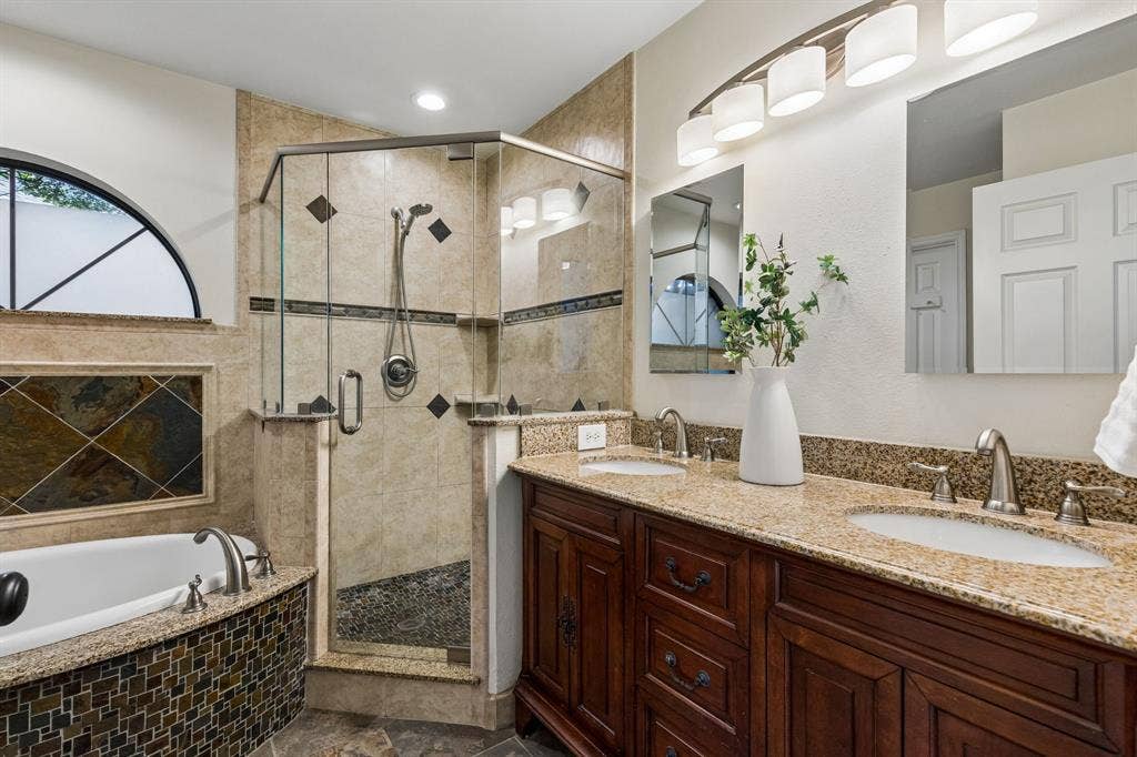 1015 Sandy Creek Drive, Allen, TX 75002 1015 Sandy Creek Drive, Allen, TX 75002