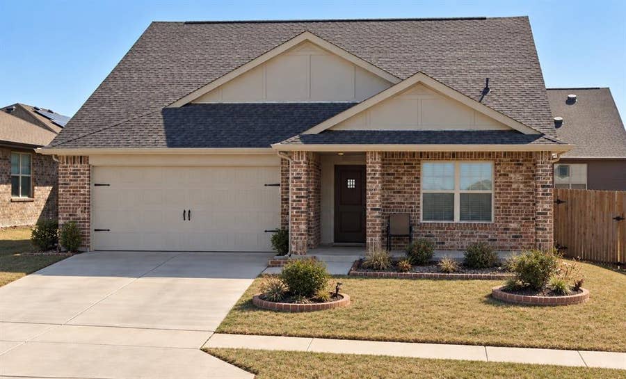 Property photo for 2929 Spotted Fawn Drive, Fort Worth, TX