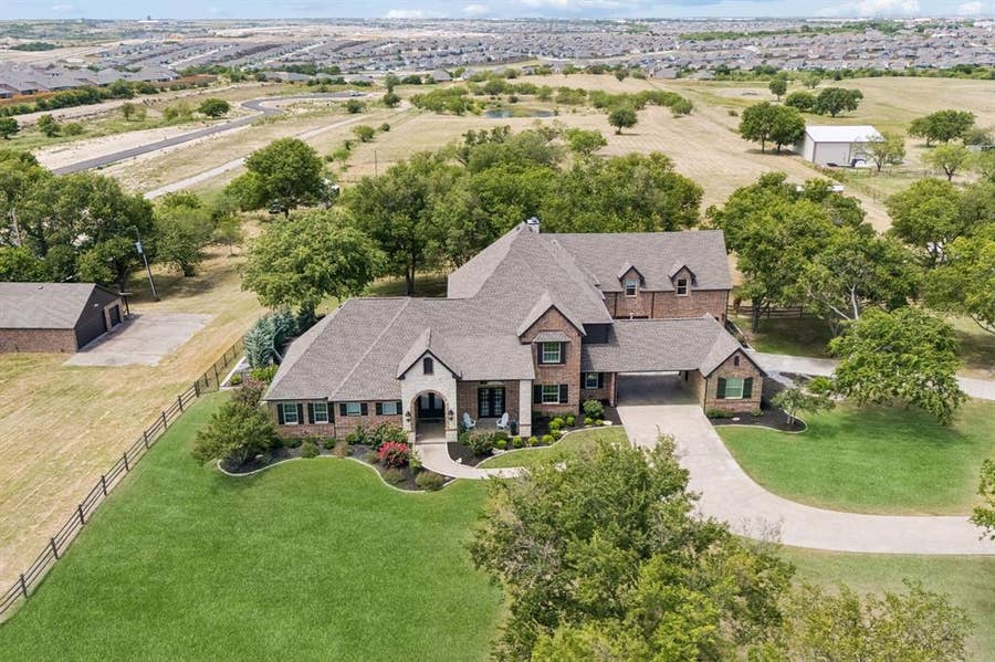 Property photo for 9516 Park Drive, Fort Worth, TX