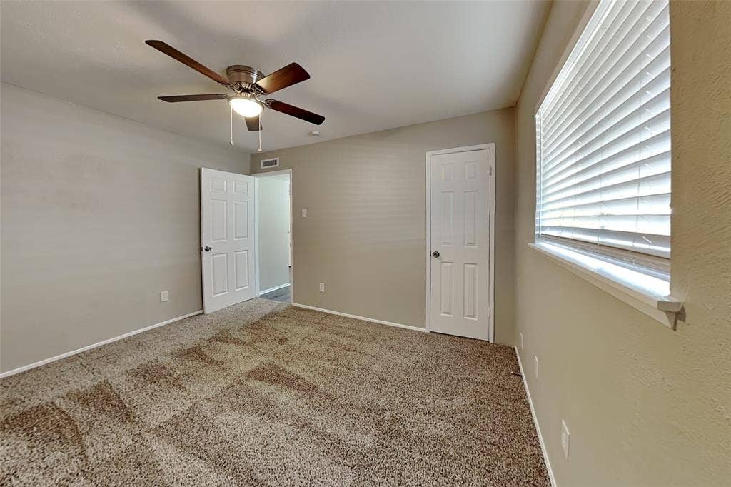 941 Whitehall Drive, Plano, TX 75023 941 Whitehall Drive, Plano, TX 75023