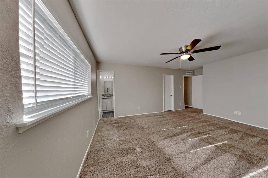 941 Whitehall Drive, Plano, TX 75023 941 Whitehall Drive, Plano, TX 75023