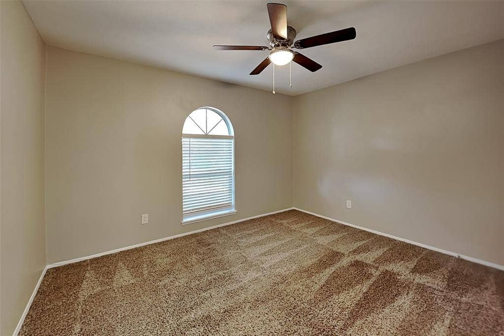 941 Whitehall Drive, Plano, TX 75023 941 Whitehall Drive, Plano, TX 75023