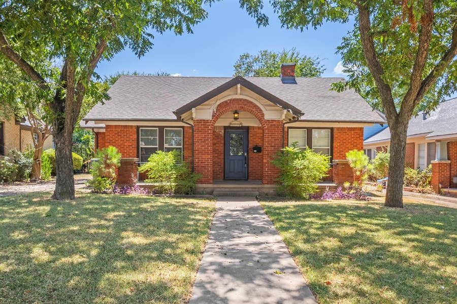 Property photo for 3326 Burlingdell Avenue, Dallas, TX
