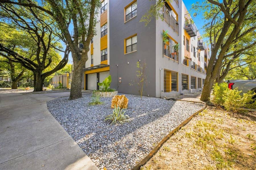 Property photo for 4108 Office Parkway, #124, Dallas, TX