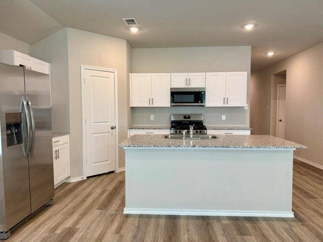 2716 Flowers Drive, Denton, TX 76205 2716 Flowers Drive, Denton, TX 76205
