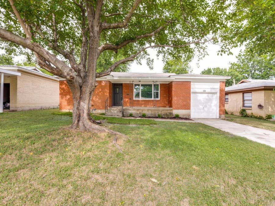 Property photo for 508 Crandle Drive, White Settlement, TX