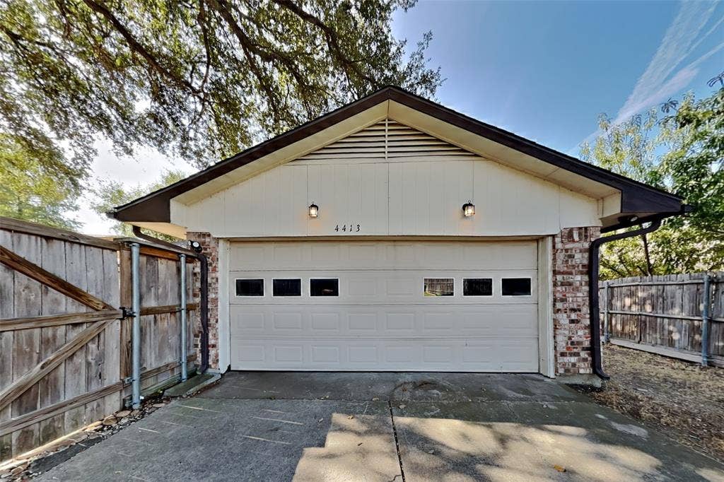 4413 Denver Drive, Plano, TX 75093 4413 Denver Drive, Plano, TX 75093