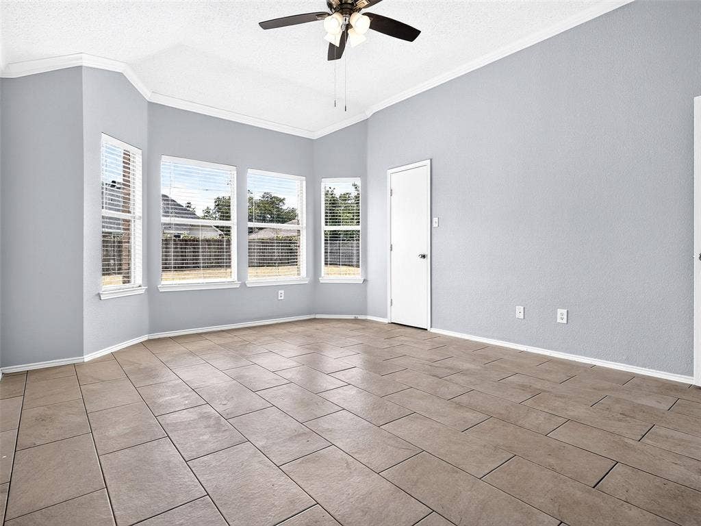 1022 Pondview Drive, Cedar Hill, TX 75104 1022 Pondview Drive, Cedar Hill, TX 75104