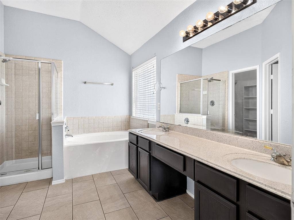 1022 Pondview Drive, Cedar Hill, TX 75104 1022 Pondview Drive, Cedar Hill, TX 75104