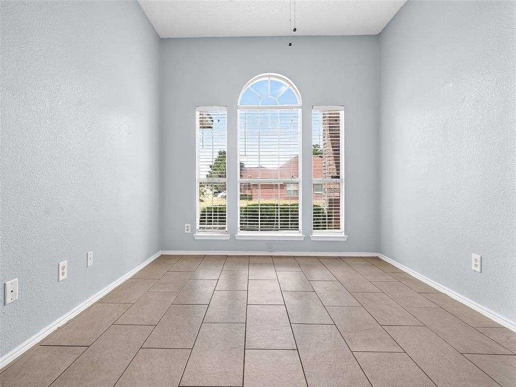 1022 Pondview Drive, Cedar Hill, TX 75104 1022 Pondview Drive, Cedar Hill, TX 75104