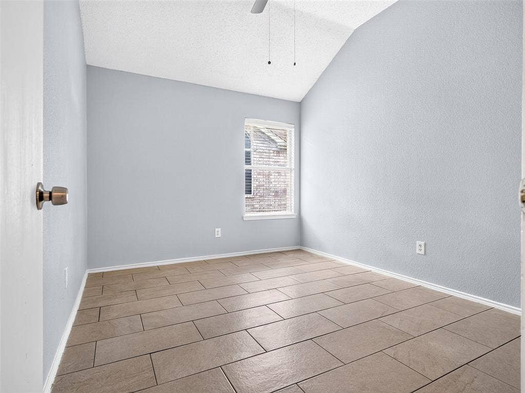 1022 Pondview Drive, Cedar Hill, TX 75104 1022 Pondview Drive, Cedar Hill, TX 75104