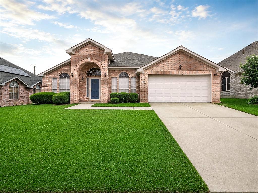 1022 Pondview Drive, Cedar Hill, TX 75104 1022 Pondview Drive, Cedar Hill, TX 75104