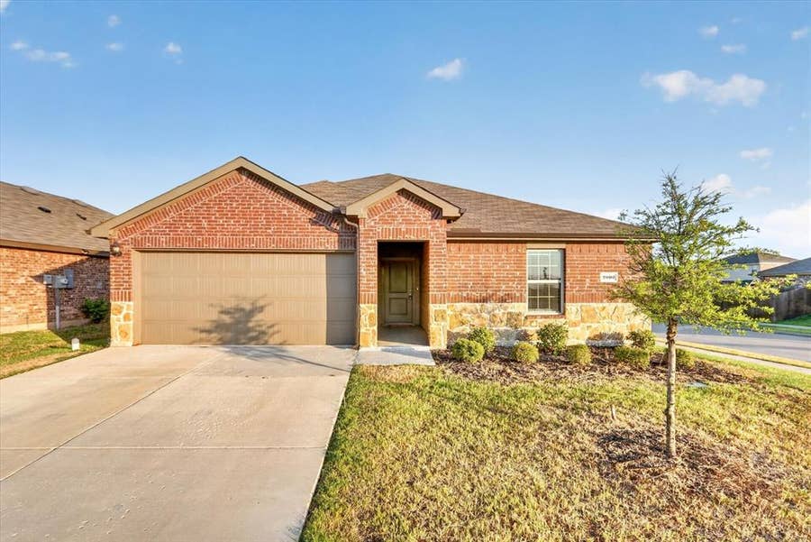 Property photo for 2002 Berrywood Drive, Royse City, TX