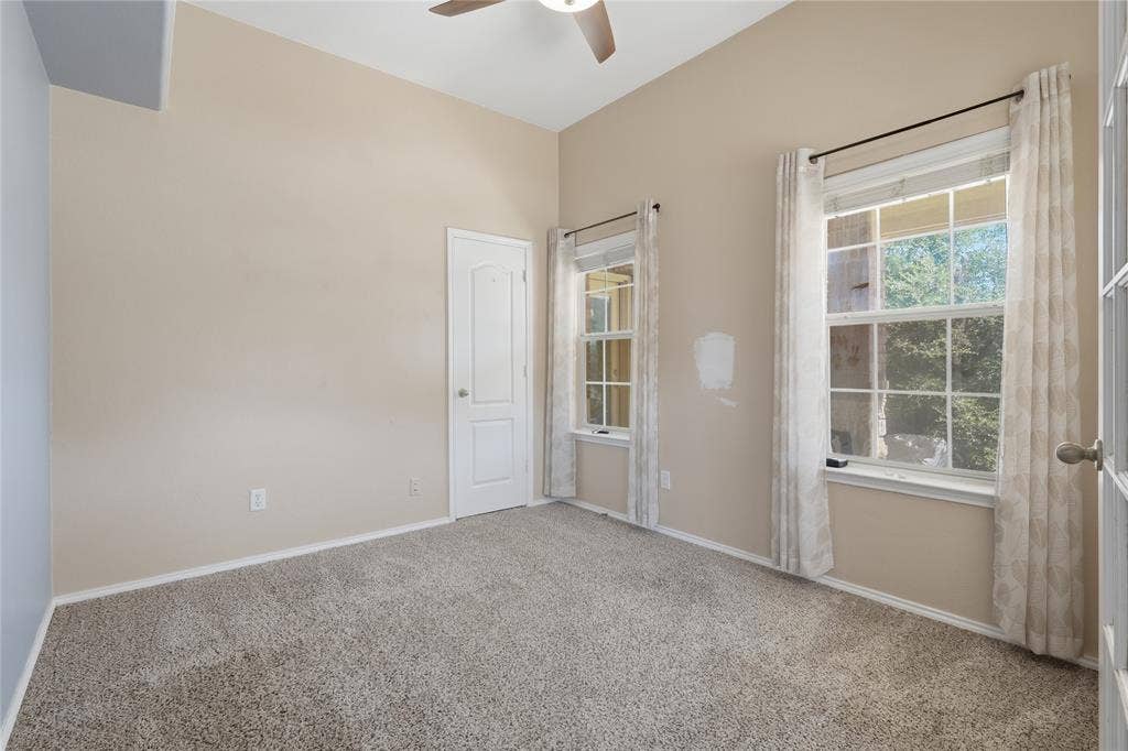 1104 Deedee Creek Drive, Euless, TX 76040 1104 Deedee Creek Drive, Euless, TX 76040