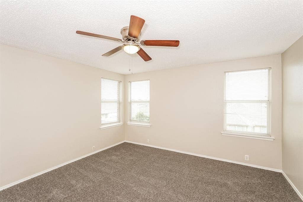 407 Harvard Drive, Glenn Heights, TX 75154 407 Harvard Drive, Glenn Heights, TX 75154