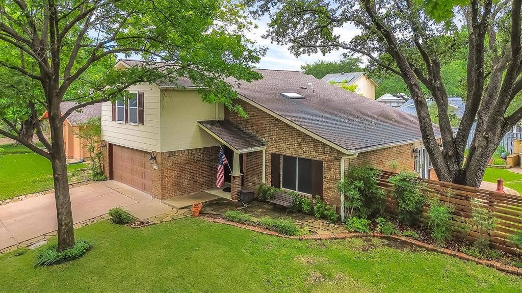 15735 Covewood Circle, Dallas, TX 75248 15735 Covewood Circle, Dallas, TX 75248