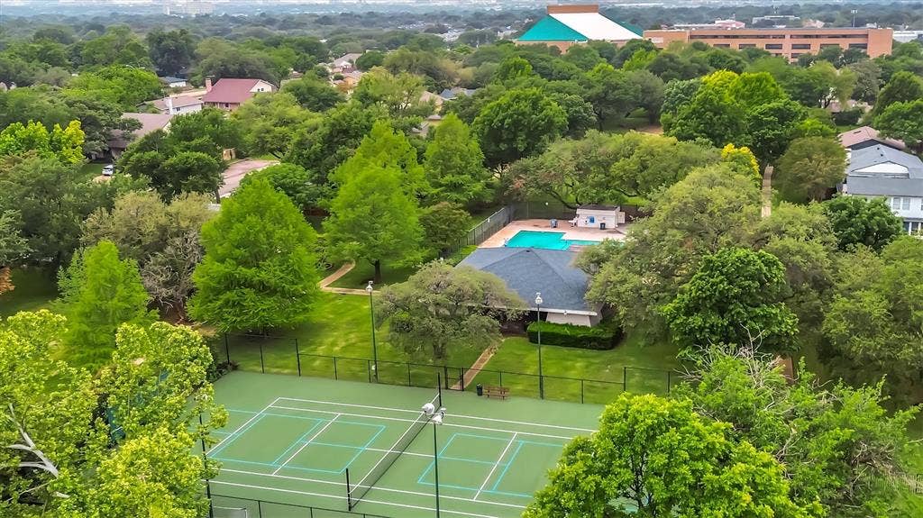 15735 Covewood Circle, Dallas, TX 75248 15735 Covewood Circle, Dallas, TX 75248