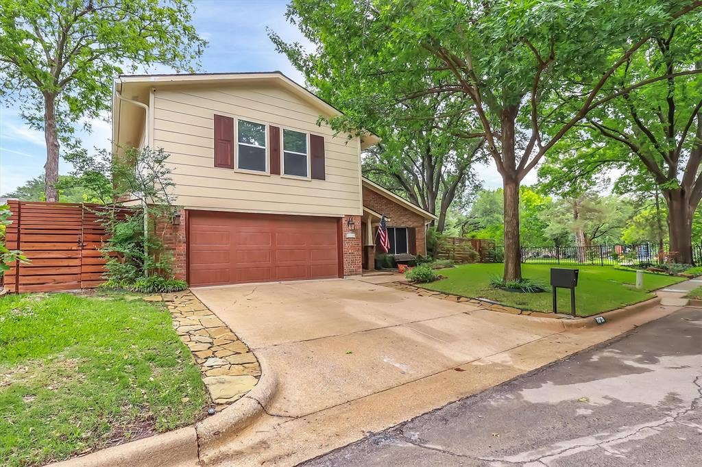 15735 Covewood Circle, Dallas, TX 75248 15735 Covewood Circle, Dallas, TX 75248
