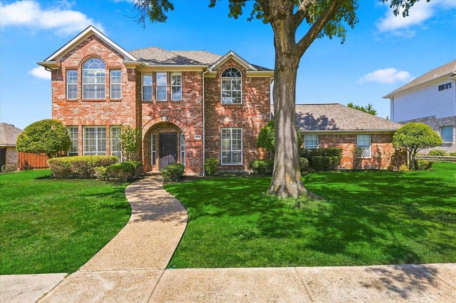 Property photo for 1221 Tralee Lane, Garland, TX