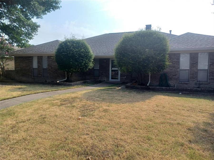 Property photo for 13114 Halwin Circle, Dallas, TX