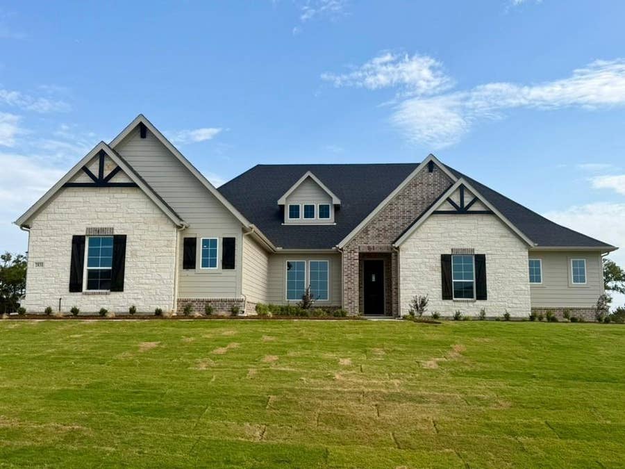 Property photo for 2831 Geneva Way, Blue Ridge, TX